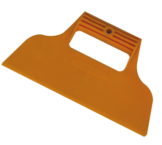 Plastic wallpaper scraper