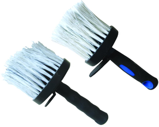 Round ceiling brush