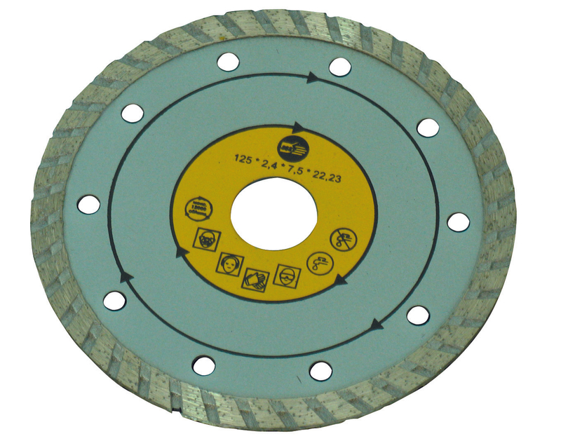 Segmented rim diamond cutting blade
