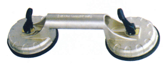 Suction lifter